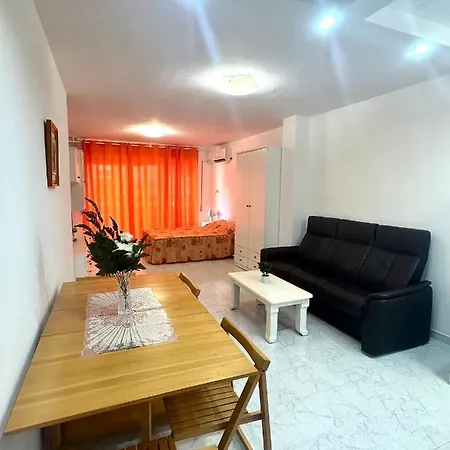 Estudio A 1 Minuto De La Playa Apartment *