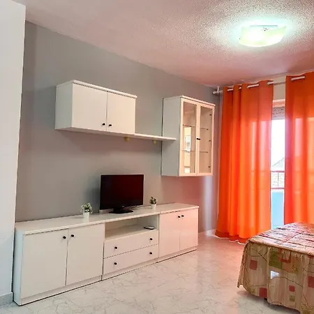Estudio A 1 Minuto De La Playa * Torrevieja